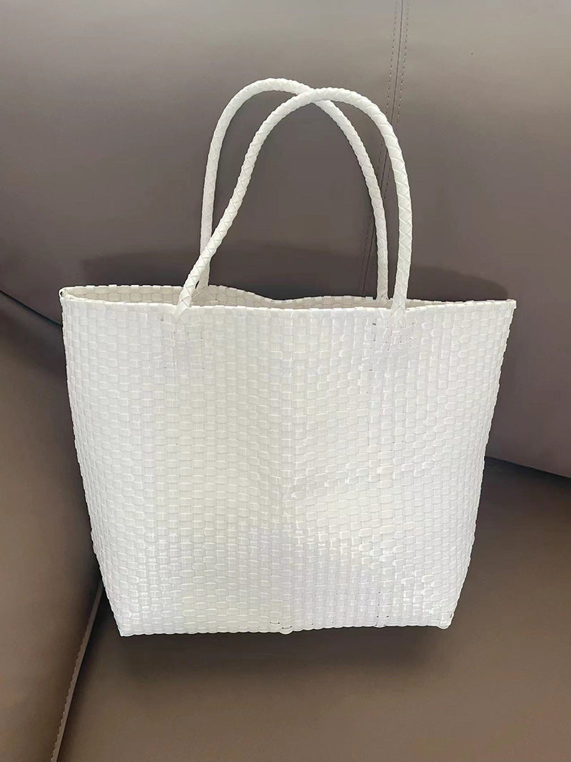 Hand-Woven Holiday Tote Bag for Festive Style and Function