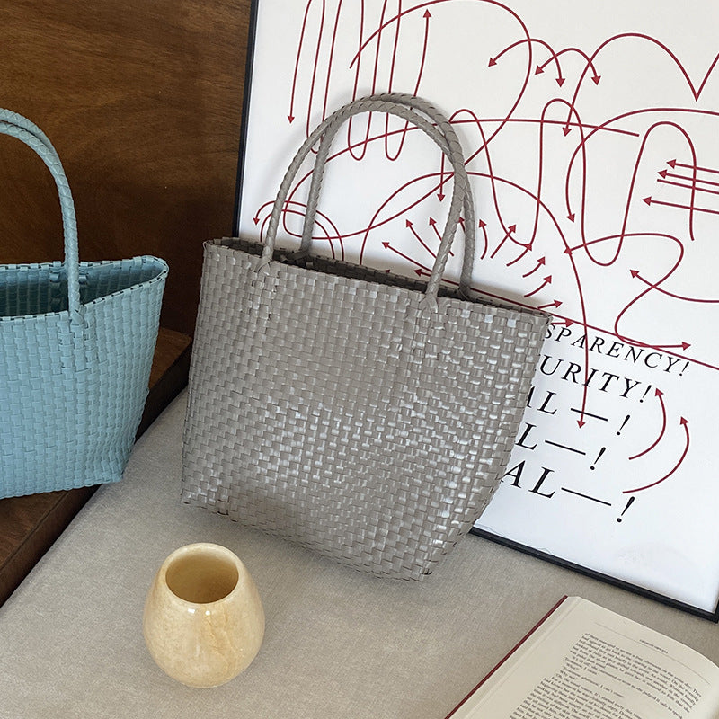 Hand-Woven Holiday Tote Bag for Festive Style and Function