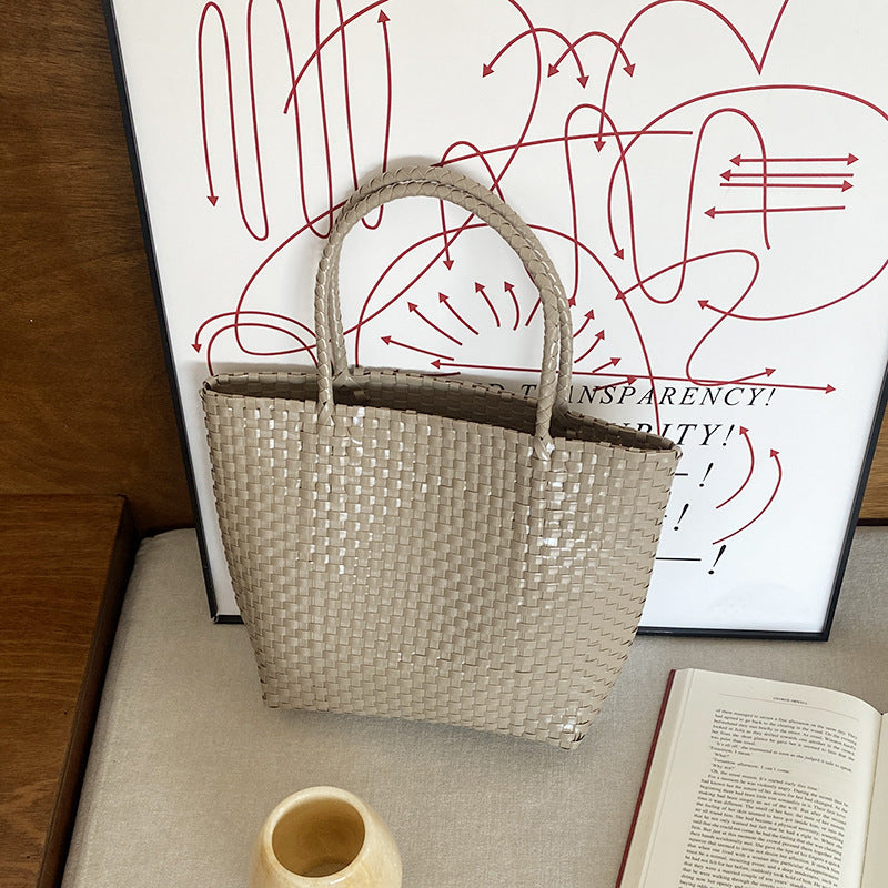 Hand-Woven Holiday Tote Bag for Festive Style and Function
