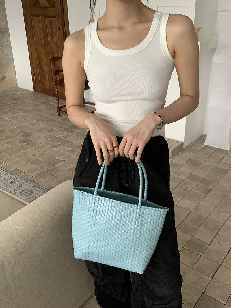 Hand-Woven Holiday Tote Bag for Festive Style and Function