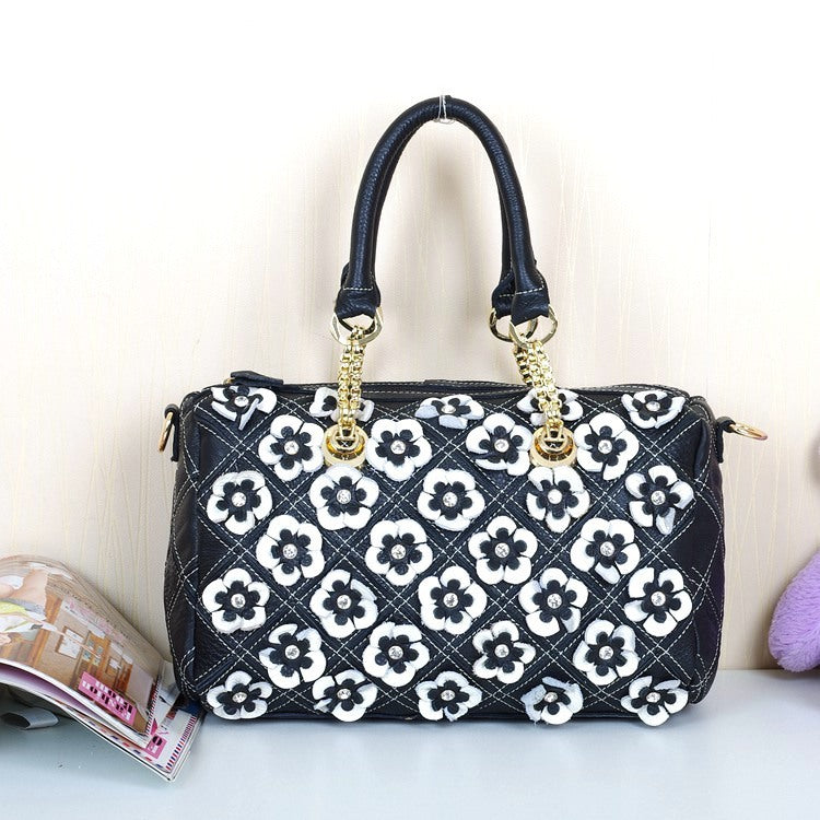 Cowhide Handbags Women's Shoulder Bag Contrasting Color Floral Design